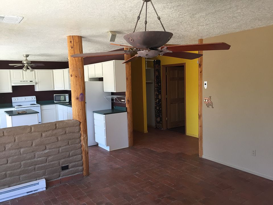 Living area in to kitchen and hall