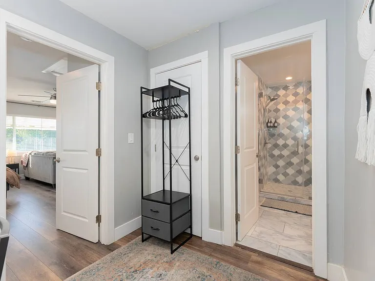6930 Mariposa Ave #6930 — Photo 7
