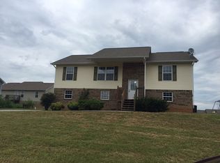 534 Joshua Dr, Dandridge, TN 37725
