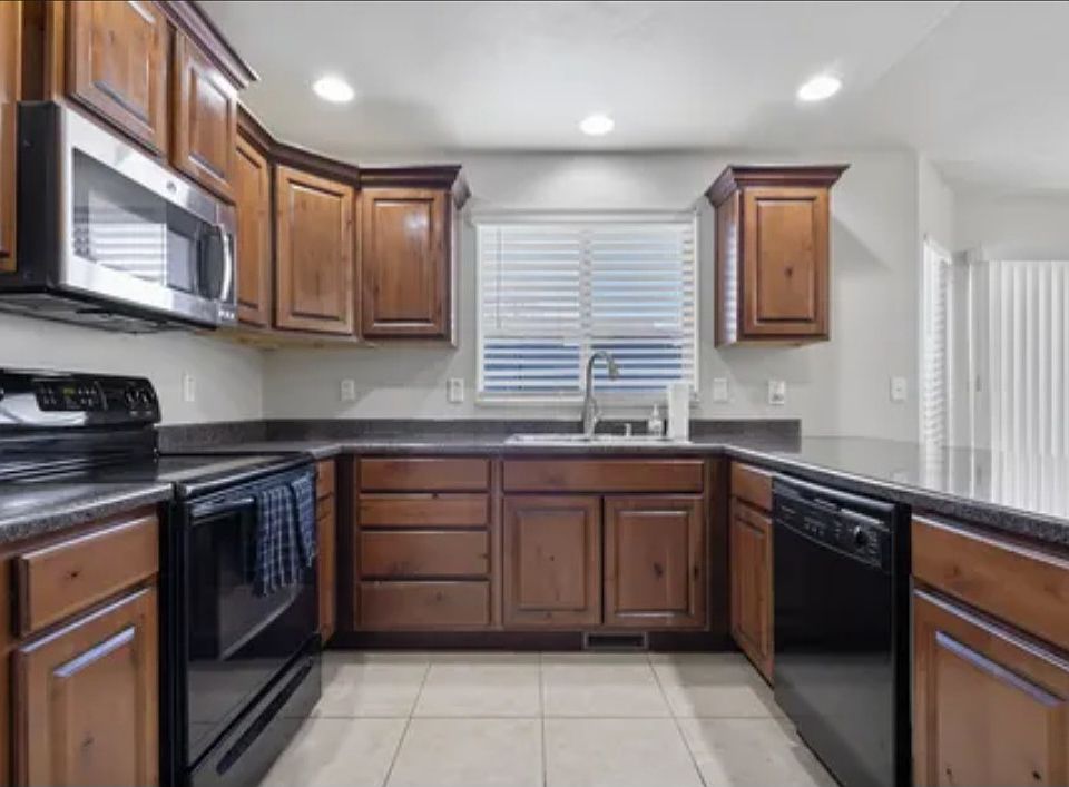 1st image of 5758 W Lugano Dr