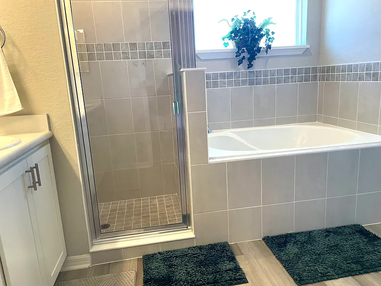 315 Lily Ln — Photo 18