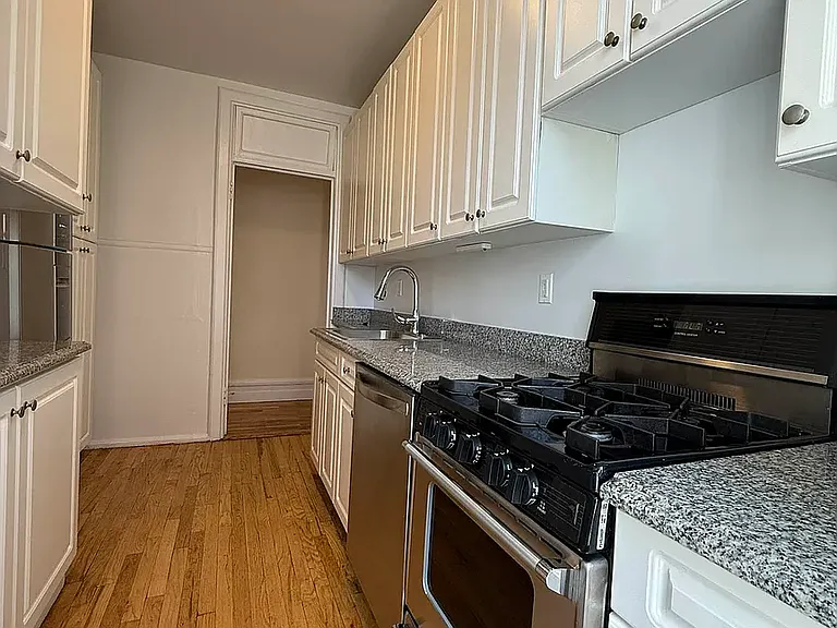 508 W 112th St #7A — Photo 18