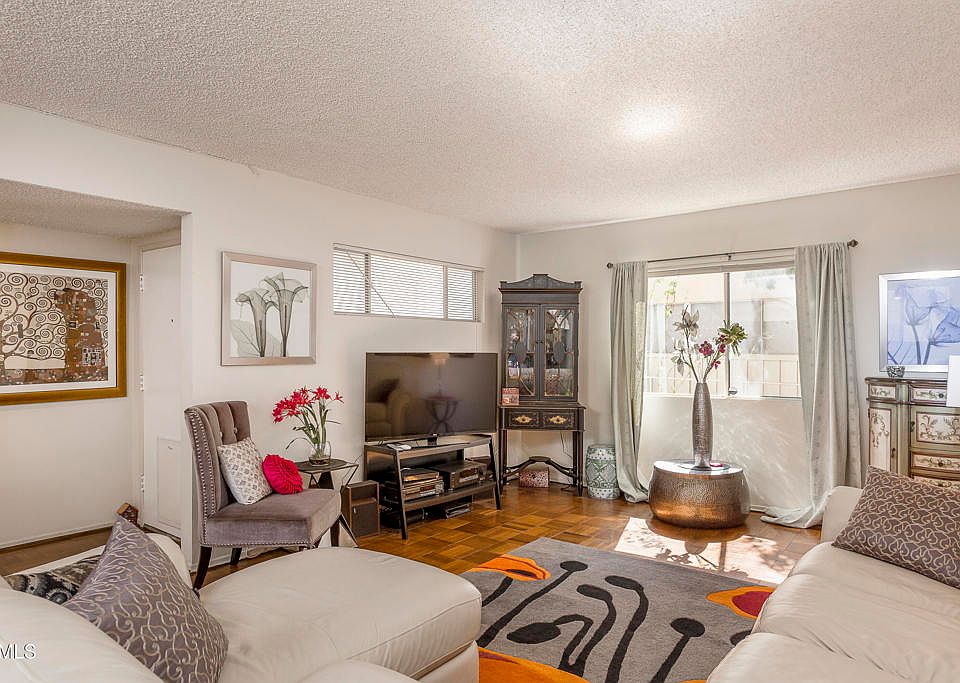 1st image of 385 Cliff Dr APT 3