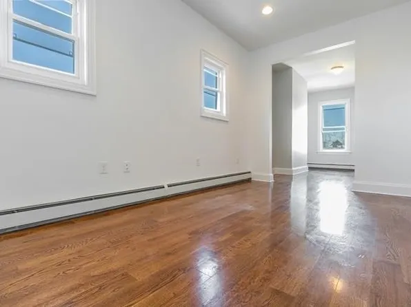 202 Bowers St, Jersey City, NJ 07307