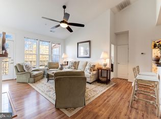 12180 Abington Hall Pl APT 303, Reston, VA 20190