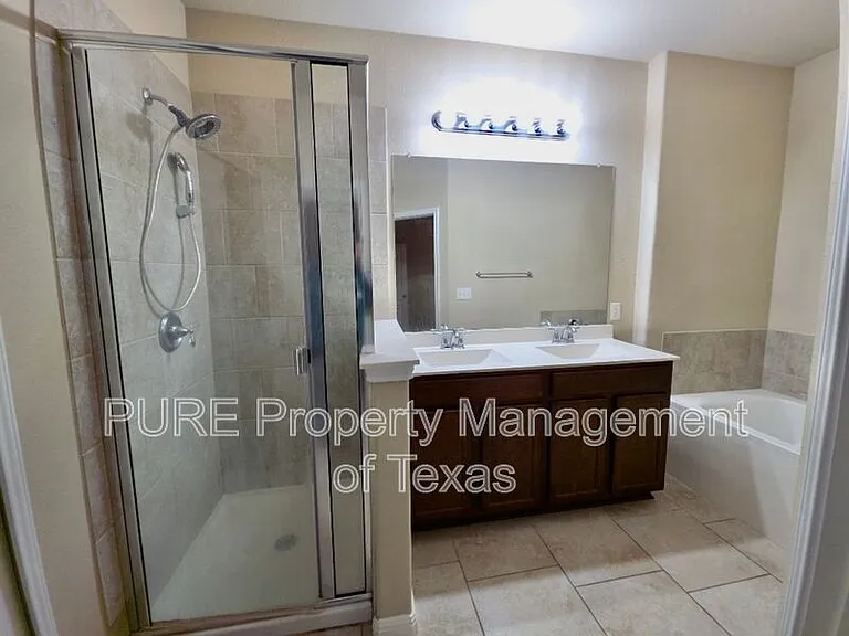 309 Epiphany Ln — Photo 9