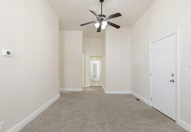 910 N Arlington Ave #1 — Photo 1