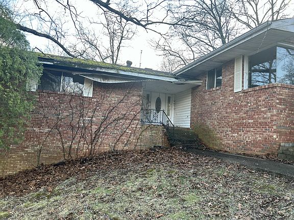 4th image of 410 Paragon Dr