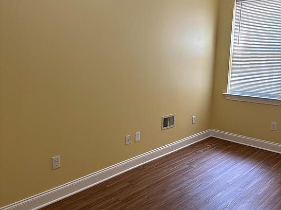 5th image of 3808 Spring Garden St