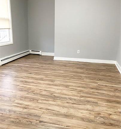 2nd image of 395 Bergen Ave #10841507