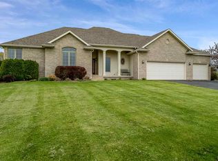 126 Marys Ct, Rockford, IL 61107