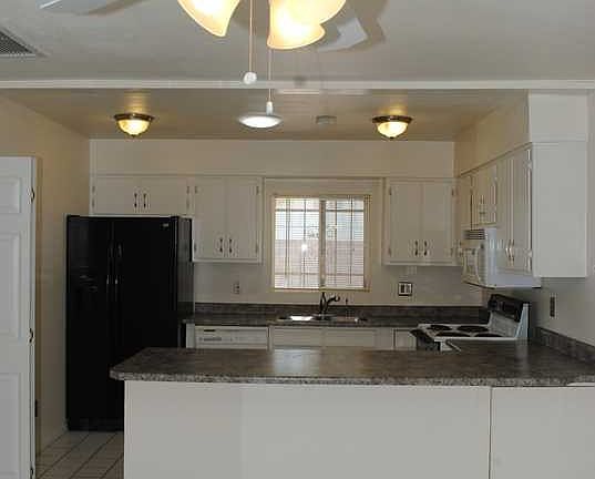 4th image of 4531 W Sunnyside Ave