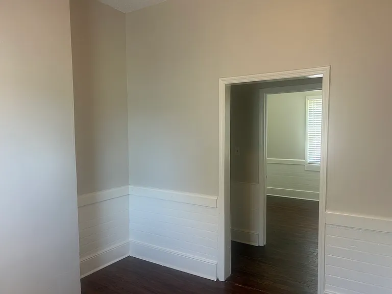 520 E Hall Ln — Photo 25