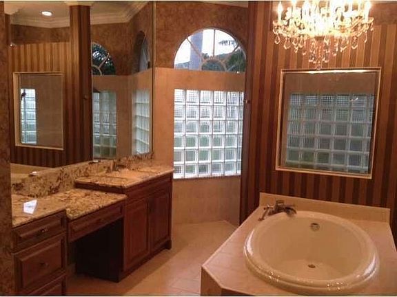 5th image of 6894 NW 126th Ave