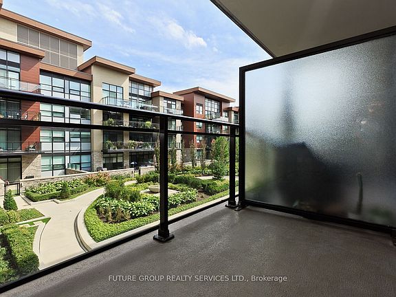2nd image of 1575 Lakeshore Rd W #262