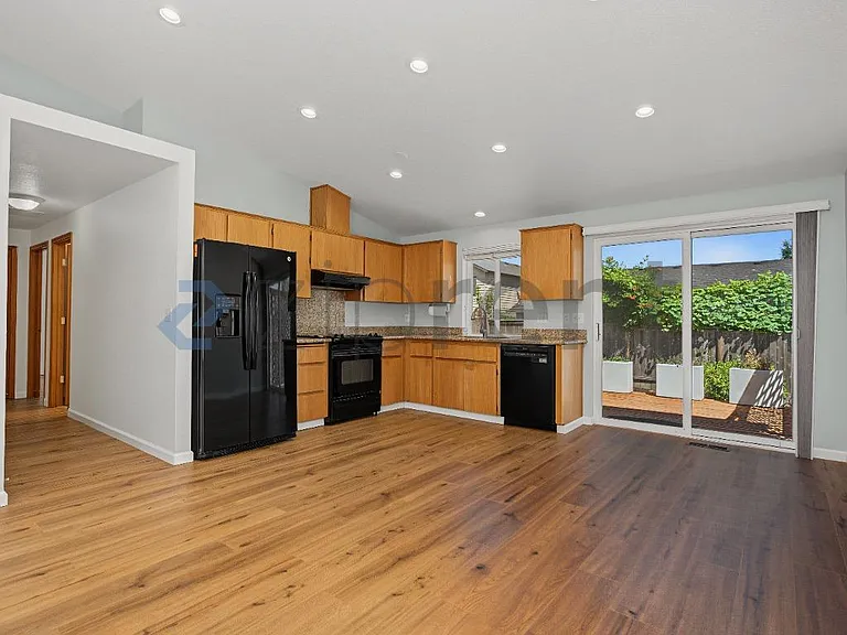 13086 SW Tearose Way — Photo 11