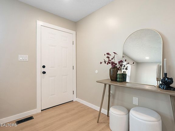 5th image of 2451 Cecil Ave