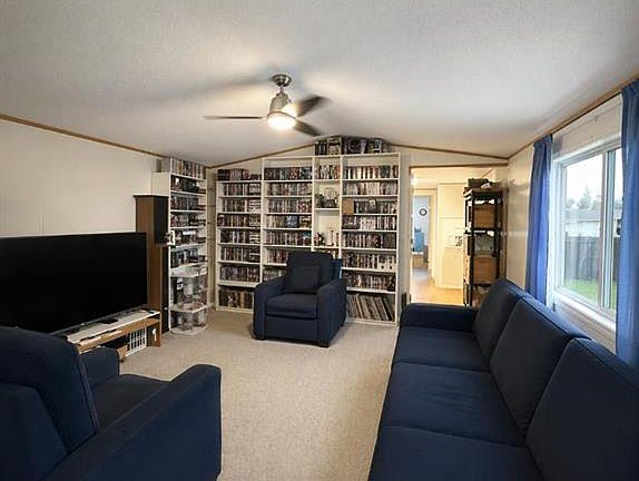 5th image of 7 Doubletree Way