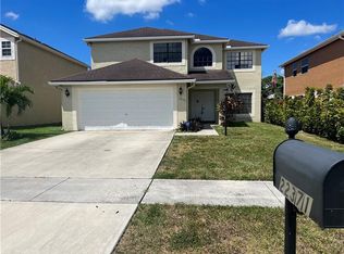 22371 Sands Point Dr, Boca Raton, FL 33433