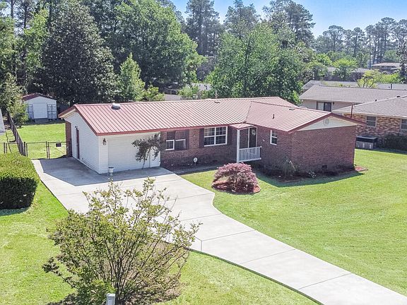2nd image of 1107 Terrace Cir