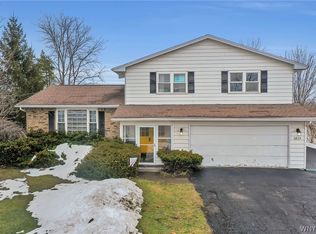 6825 Shawnee Rd, North Tonawanda, NY 14120