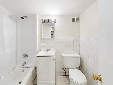 463 Liberty Ave — Photo 2