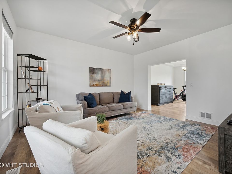 1128 Dorr Dr, Sugar Grove, IL 60554 Zillow