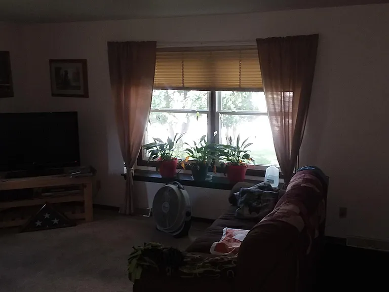 302 N 8th St #B — Photo 7