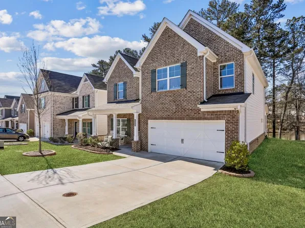 625 Clark Lake Estates Dr, Grayson, GA 30017