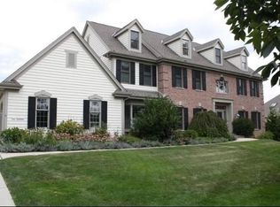 N42W28968 Imperial Dr, Pewaukee, WI 53072