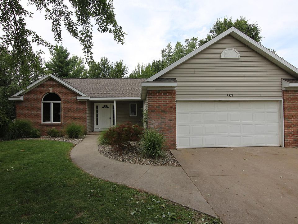Front of this beautiful house in great neighborhood in Hudsonville.