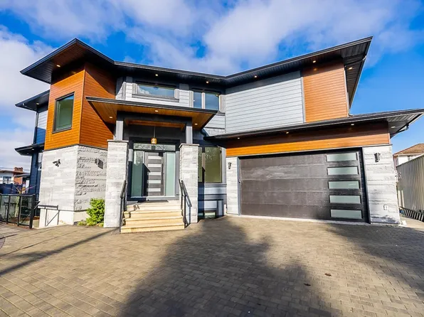 5225 Woodsworth St, Burnaby, BC V5G 1S5