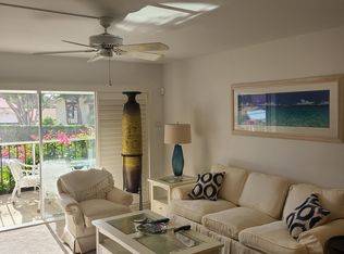 5 High Point Cir W APT 202, Naples, FL 34103