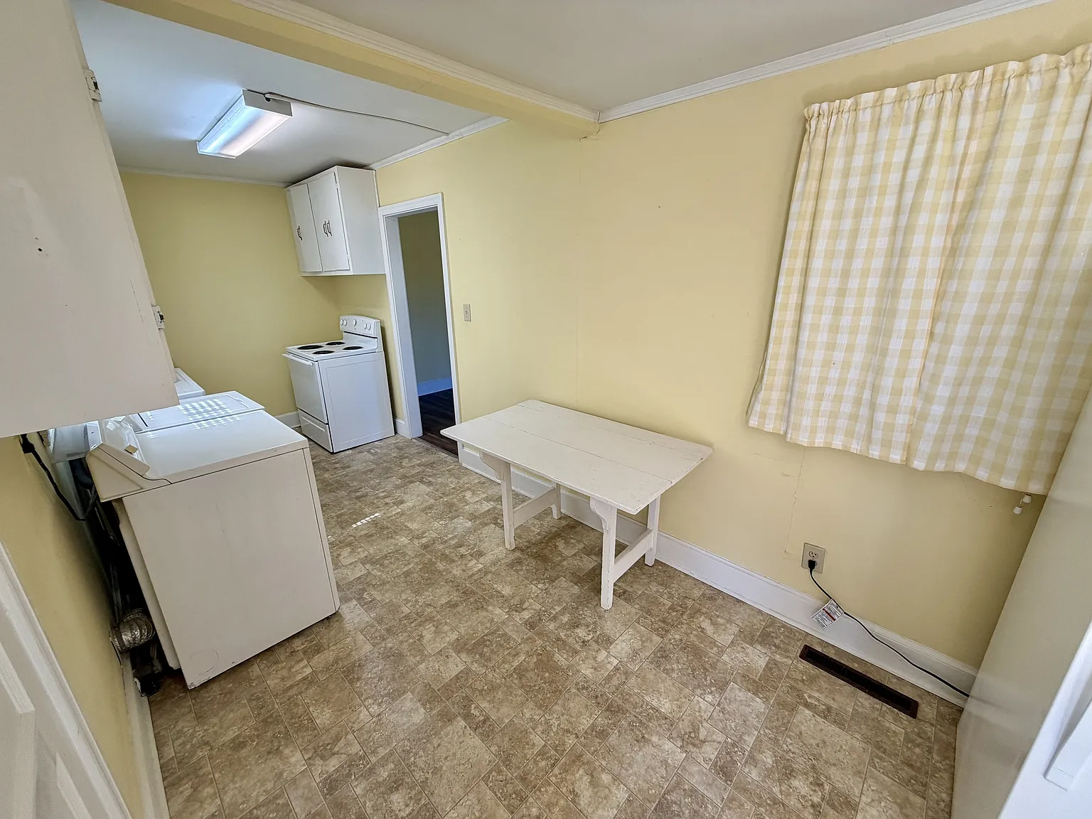 169 Keys Ferry St — Photo 4