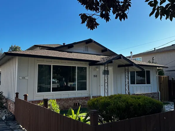 1511 Sierra St, Redwood City, CA 94061