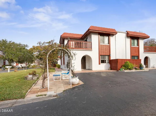 2055 Oak Meadow Cir, South Daytona, FL 32119