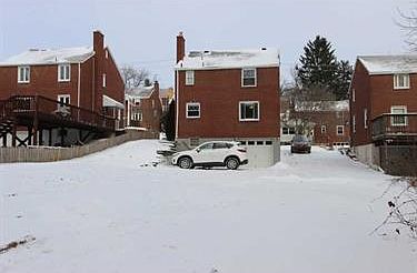 3rd image of 1554 Brookline Blvd