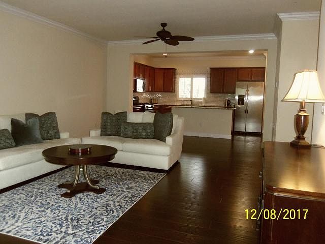 2nd image of 44 NW 7th St #00