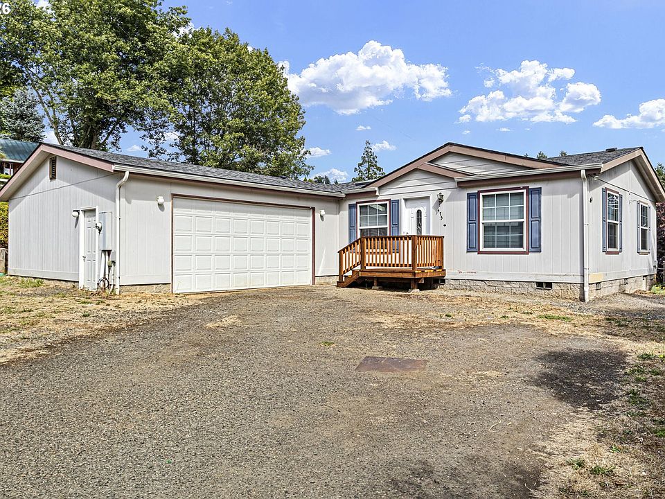 1st image of 475 3rd St