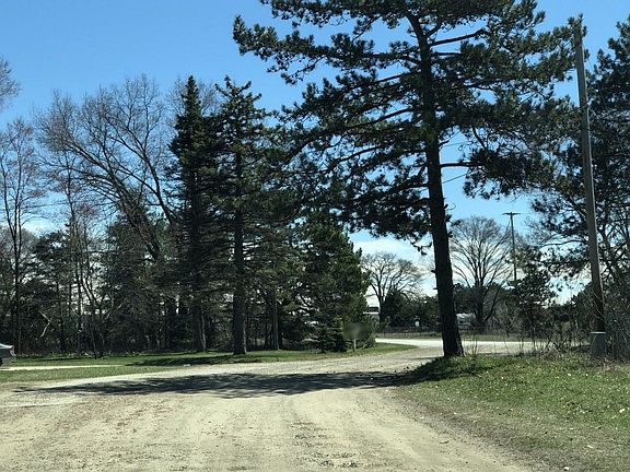 5th image of 4522 Airline Dr