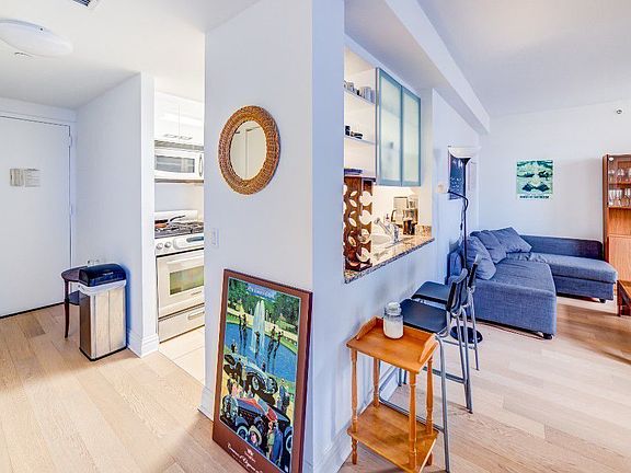 3rd image of 325 N End Ave APT 12O