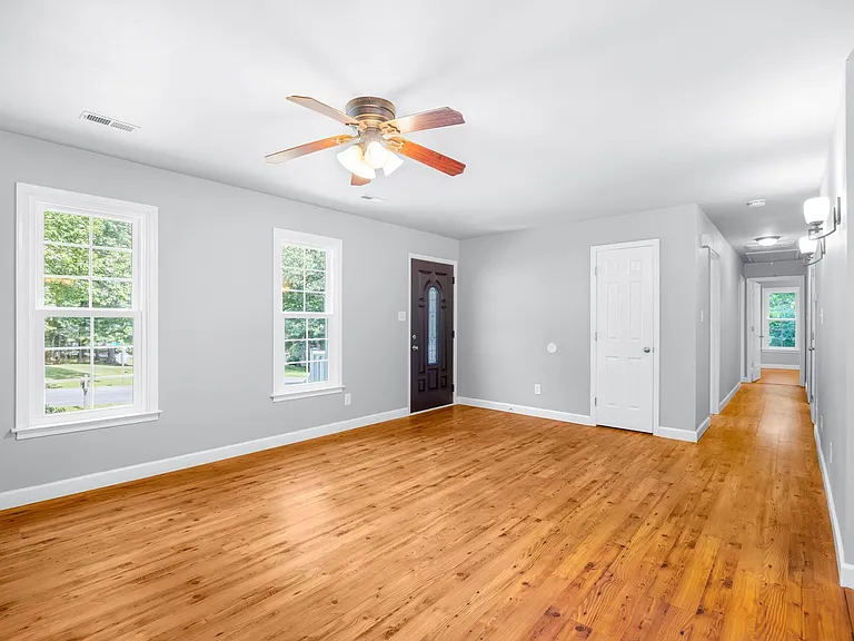 7617 Valencia Rd — Photo 10