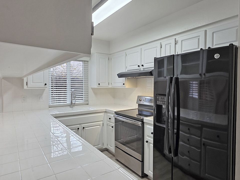 1st image of 4334 Fair Oaks Blvd
