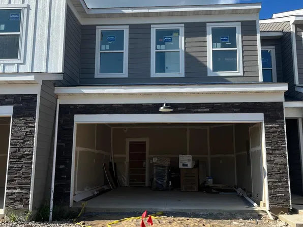 17985 Genoa Dr, Lakeville, MN 55044