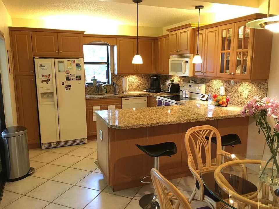 1st image of 7800 NW 35th Ct