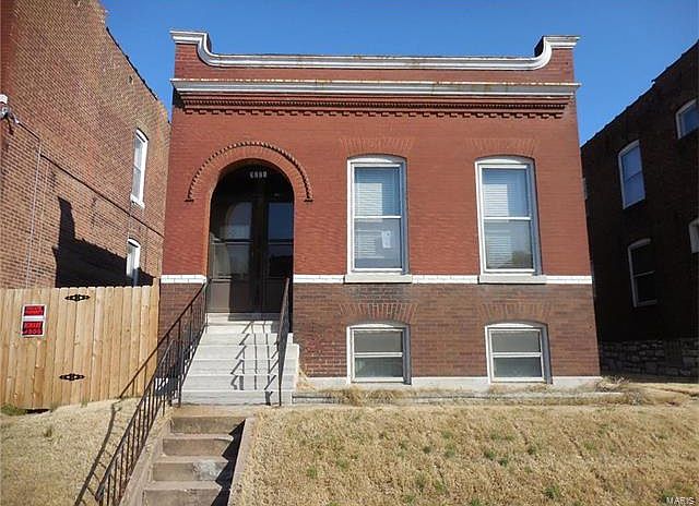 1st image of 3221 N Dakota St