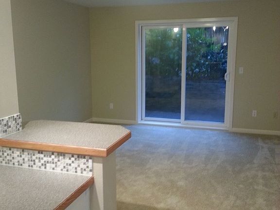 2nd image of 3219 Franklin Ave E APT 3