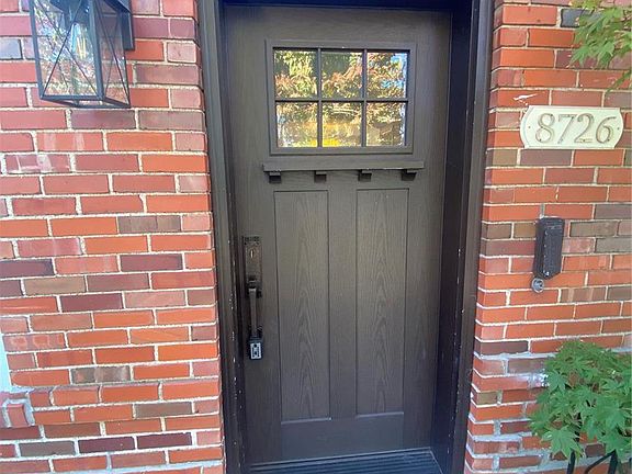 4th image of 8726 White Ave