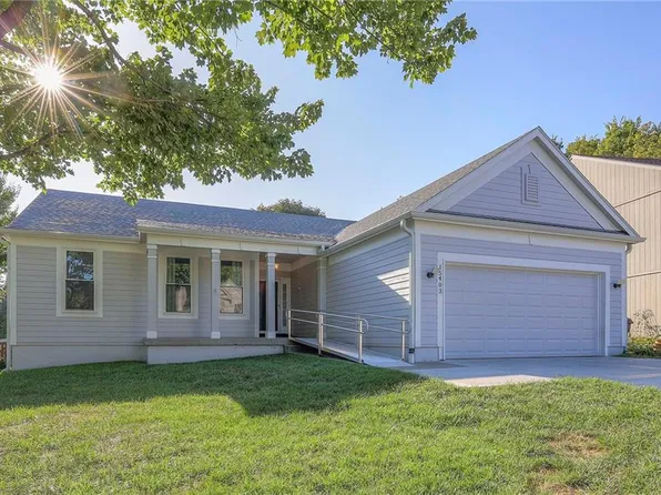 15403 W 155th Ter, Olathe, KS 66062