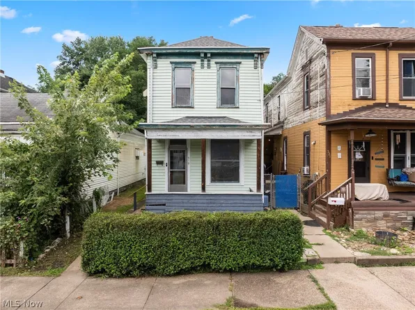 319 N 7th St, Martins Ferry, OH 43935